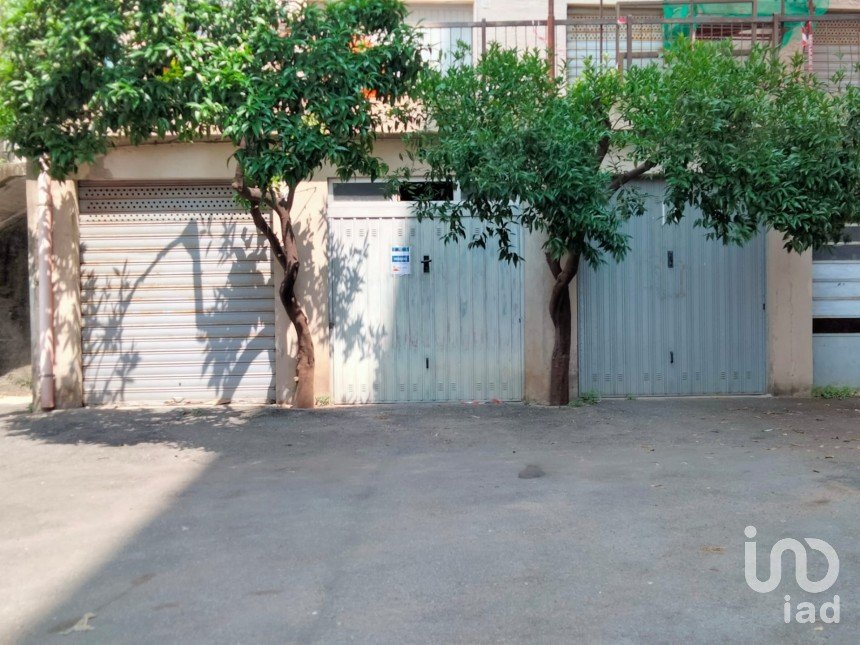 Posto auto di 12 m² in Cogoleto (16016)