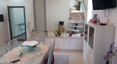 Casa indipendente 0 locali di 630 m² in Fragneto Monforte (82020)