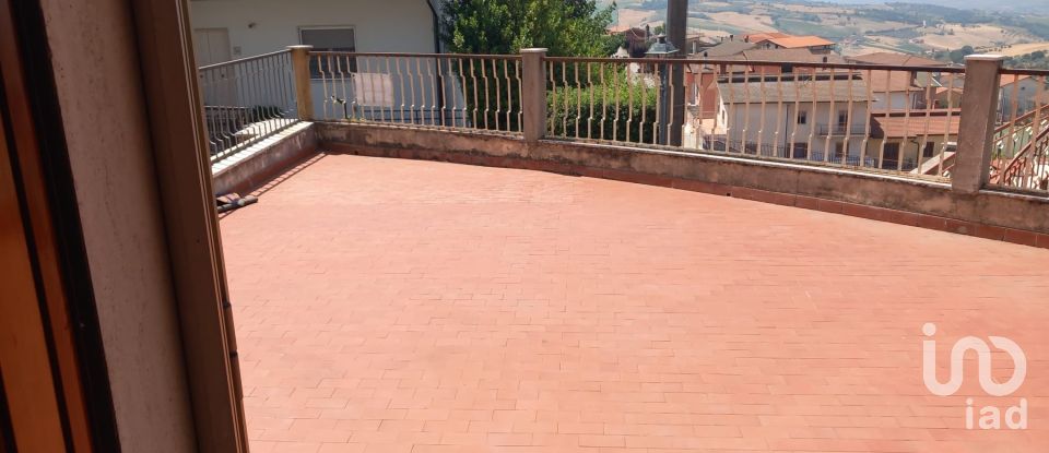 Casa indipendente 0 locali di 630 m² in Fragneto Monforte (82020)