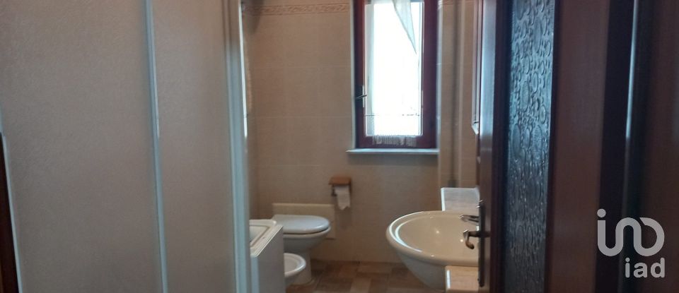 Casa indipendente 0 locali di 630 m² in Fragneto Monforte (82020)