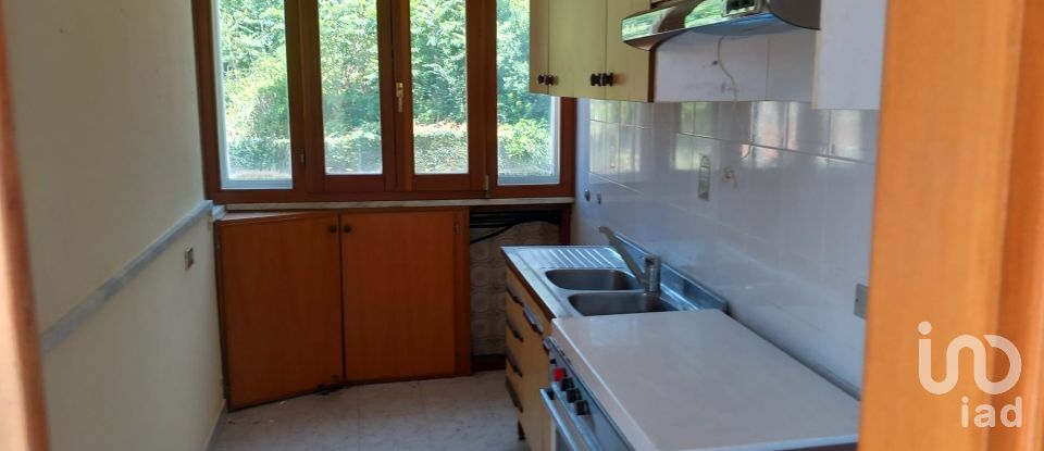 Casa indipendente 0 locali di 630 m² in Fragneto Monforte (82020)