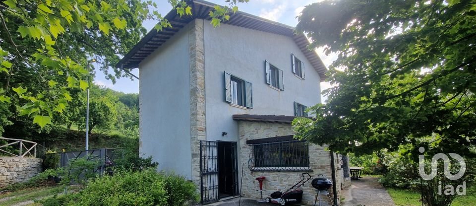 Country home 9 rooms of 156 m² in Ascoli Piceno (63100)