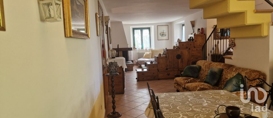 Country home 9 rooms of 156 m² in Ascoli Piceno (63100)