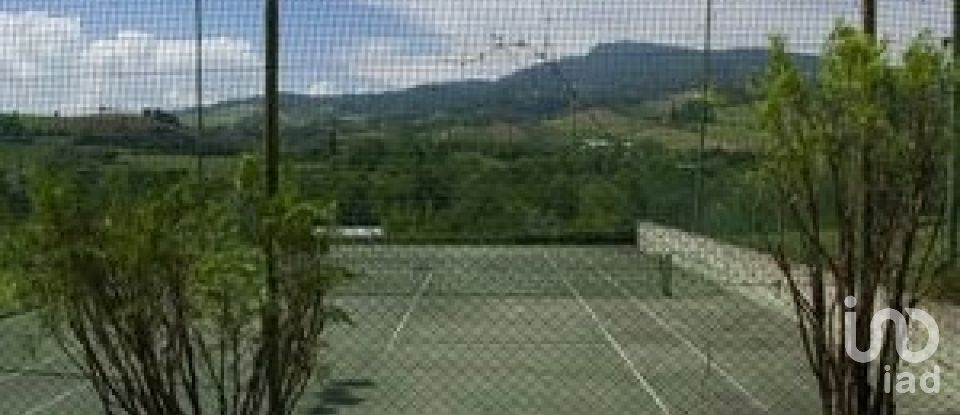 Rustico 15 locali di 703 m² in Montedinove (63069)