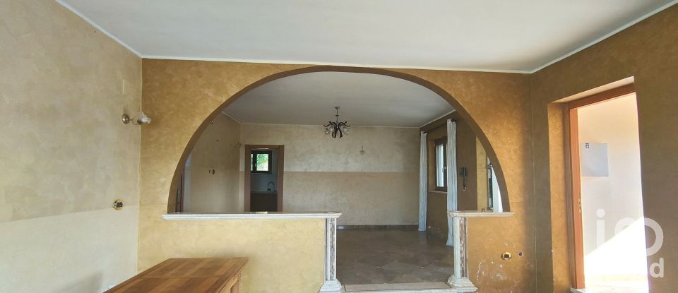 Casa indipendente 8 locali di 300 m² in Colonnella (64010)