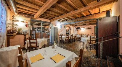Ristorante di 982 m² in Migliaro (44020)