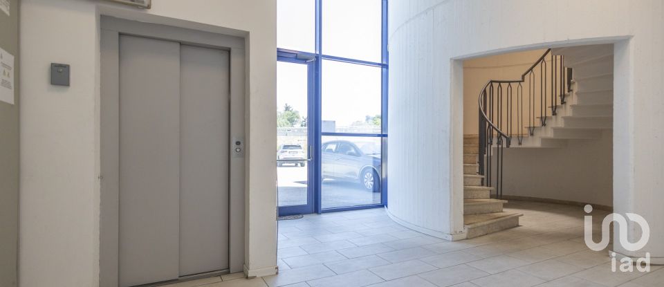 Uffici di 192 m² in Osimo (60027)