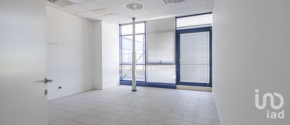 Uffici di 192 m² in Osimo (60027)
