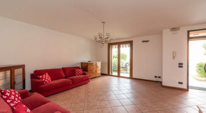 House 3 rooms of 203 m² in Padova (35136)