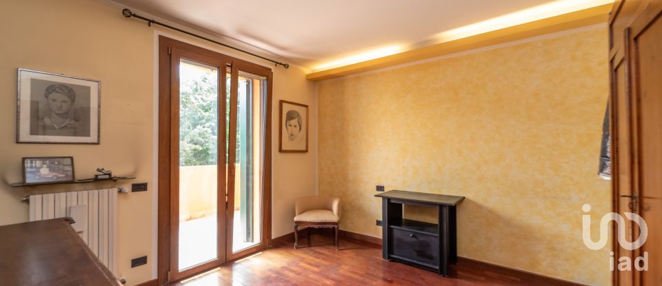 Casa indipendente / Villa 3 locali di 203 m² in Padova (35136)