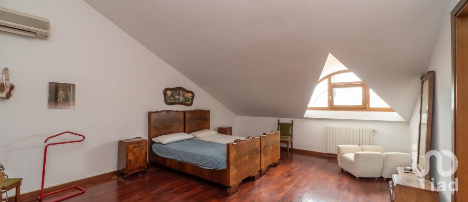 Casa indipendente / Villa 3 locali di 203 m² in Padova (35136)