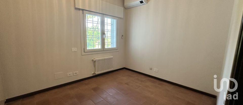 Townhouse 9 rooms of 230 m² in Arcugnano (36057)