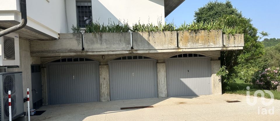 Townhouse 9 rooms of 230 m² in Arcugnano (36057)