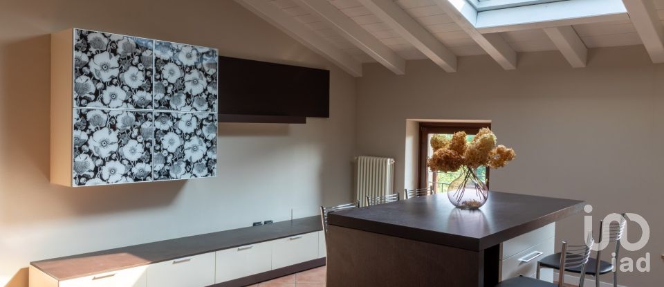 Appartamento 0 locali di 116 m² a Pastrengo (37010)