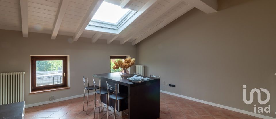 Appartamento 0 locali di 116 m² a Pastrengo (37010)