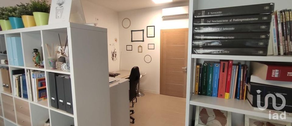 Shop / premises commercial of 60 m² in Fano (61032)