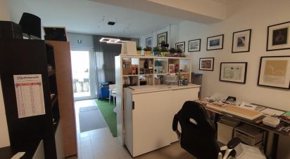 Shop / premises commercial of 60 m² in Fano (61032)