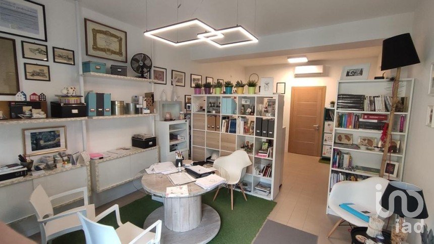 Shop / premises commercial of 60 m² in Fano (61032)