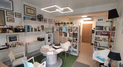 Negozio / locale commerciale di 60 m² in Fano (61032)