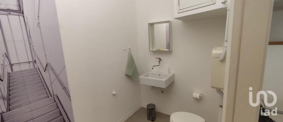 Shop / premises commercial of 60 m² in Fano (61032)