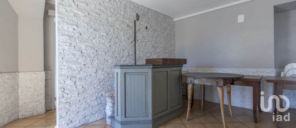 Ristorante di 292 m² in Castelfidardo (60022)