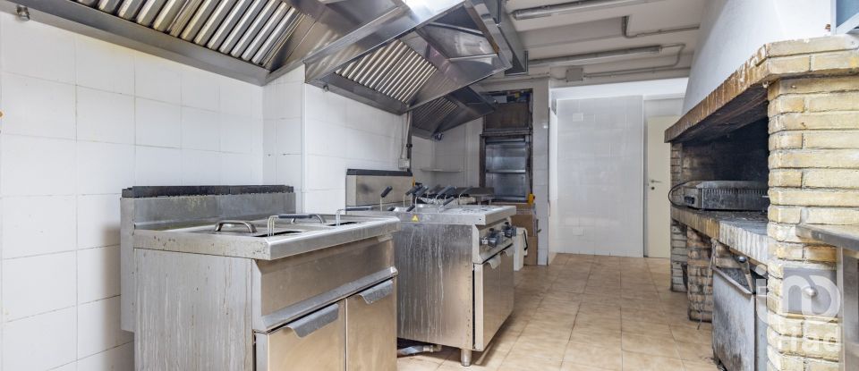 Ristorante di 292 m² in Castelfidardo (60022)