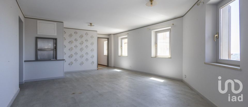 Ristorante di 292 m² in Castelfidardo (60022)