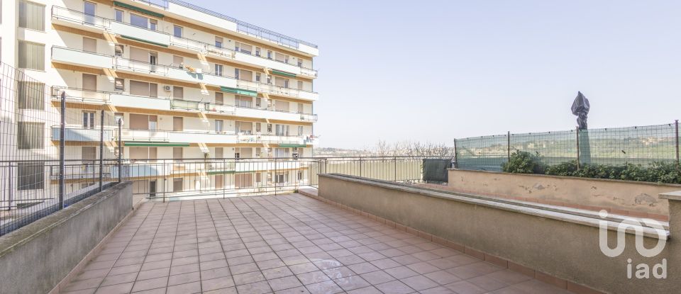 Bilocale di 77 m² a Ancona (60128)