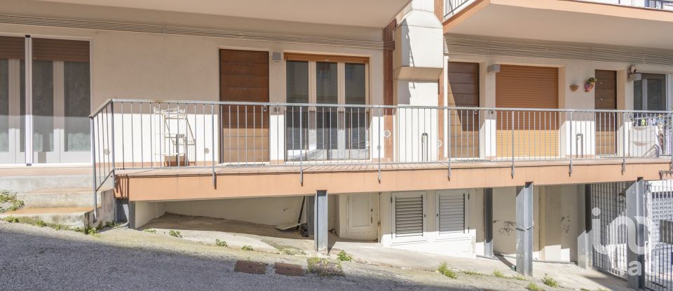 Bilocale di 77 m² a Ancona (60128)