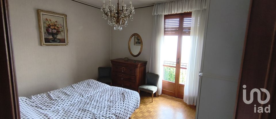 Casa indipendente 15 locali di 600 m² in Pettinengo (13843)