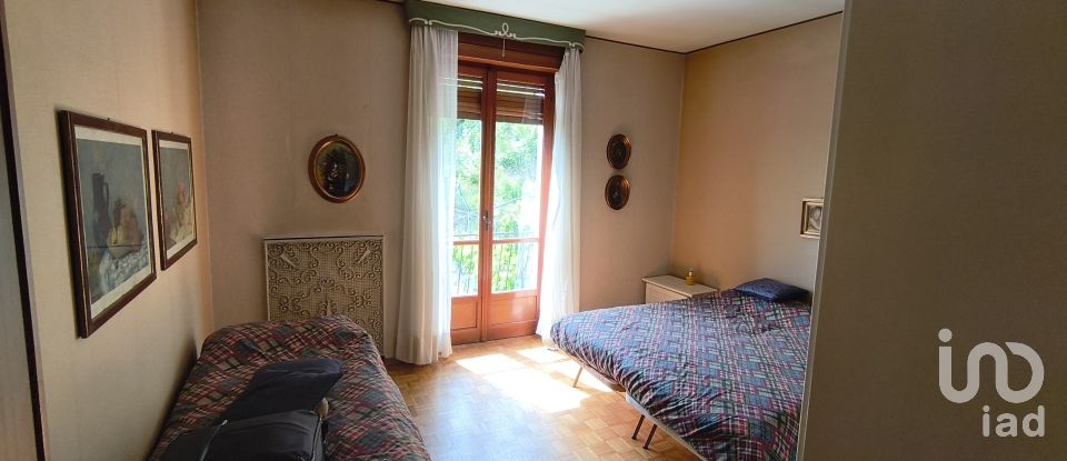 Casa indipendente 15 locali di 600 m² in Pettinengo (13843)