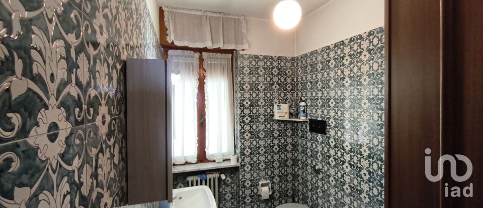 Casa indipendente 15 locali di 600 m² in Pettinengo (13843)