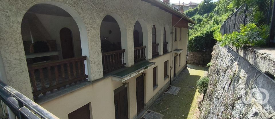 Casa indipendente 15 locali di 600 m² in Pettinengo (13843)