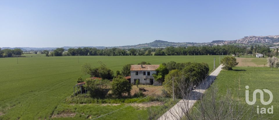 Casa indipendente / Villa 4 locali di 275 m² in Osimo (60027)