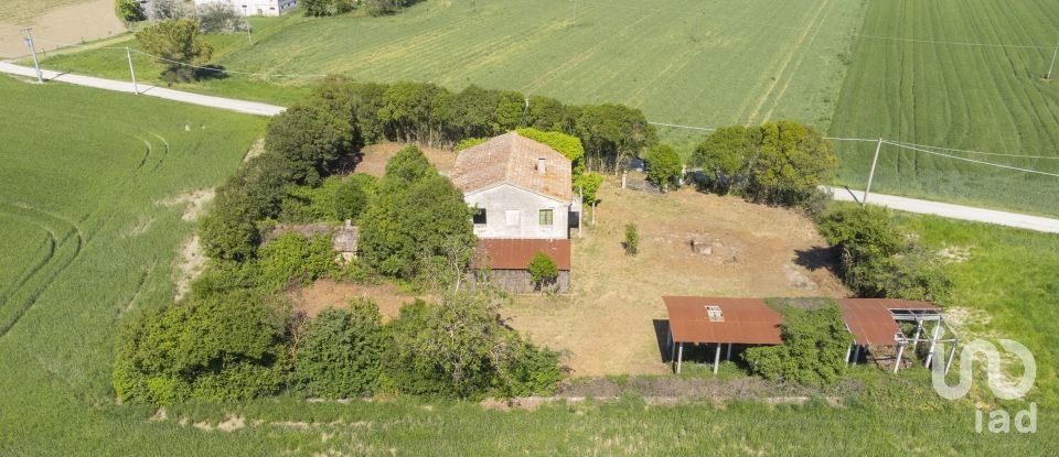 Casa indipendente / Villa 4 locali di 275 m² in Osimo (60027)