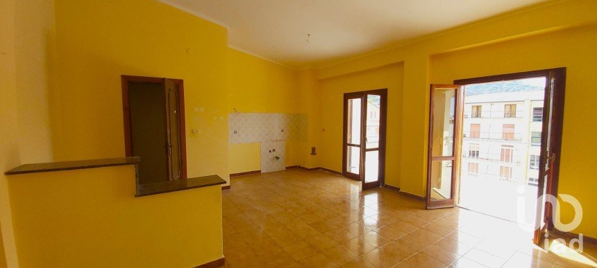 Apartment 8 rooms of 160 m² in Amantea (87032)