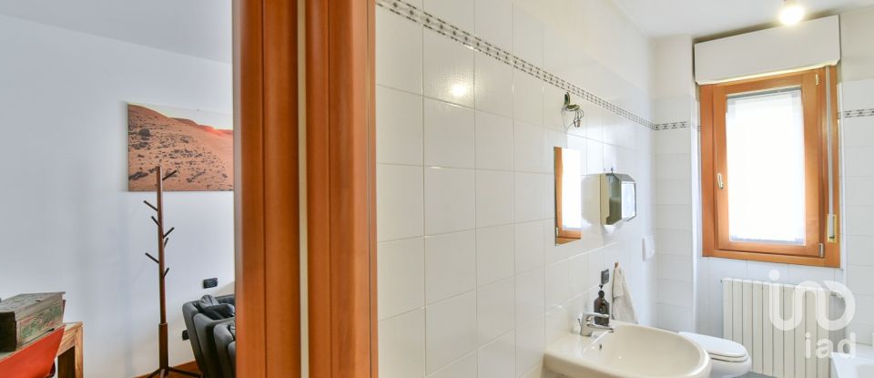 Bilocale di 71 m² a Mariano Comense (22066)