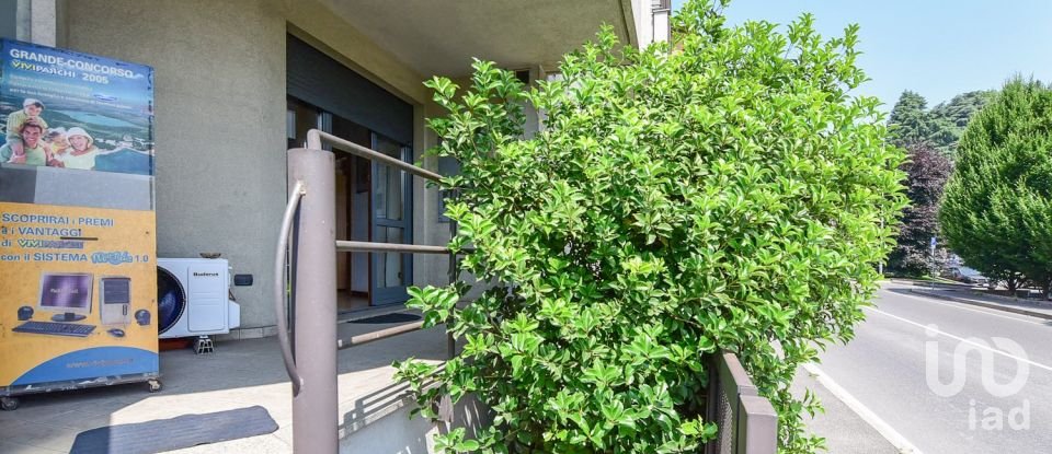 Workshop of 71 m² in Mariano Comense (22066)