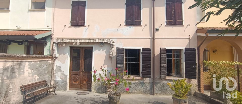 Casa indipendente / Villa 4 locali di 148 m² in Viadana (46019)