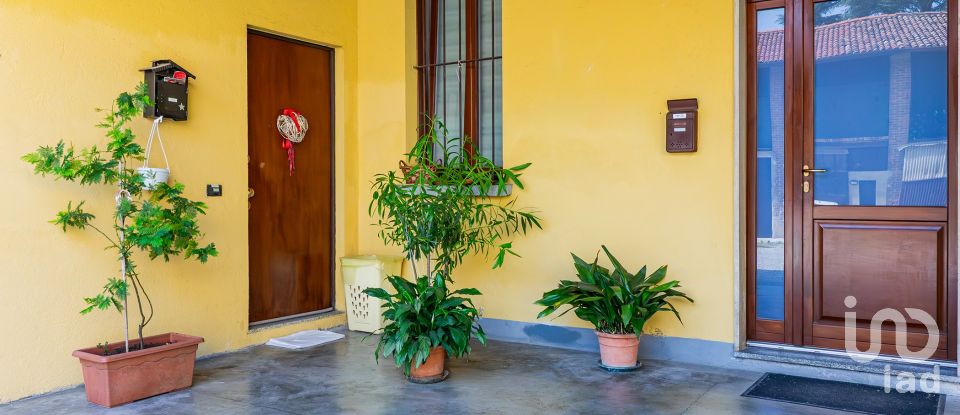 Three-room apartment of 75 m² in Lentate sul Seveso (20823)