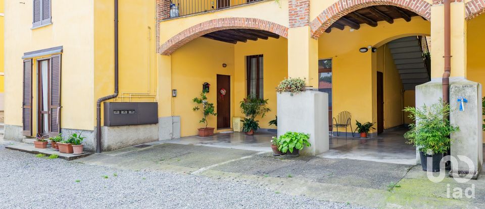 Three-room apartment of 75 m² in Lentate sul Seveso (20823)