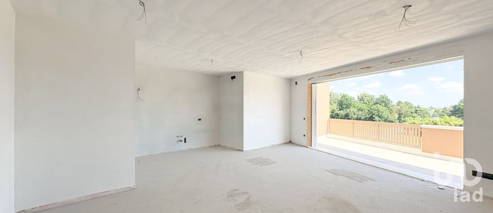 Four-room apartment of 153 m² in Padova (35136)