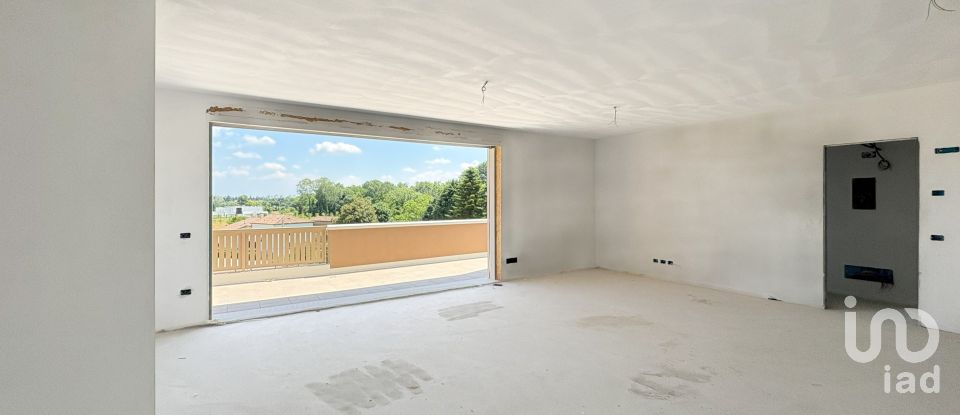 Four-room apartment of 153 m² in Padova (35136)