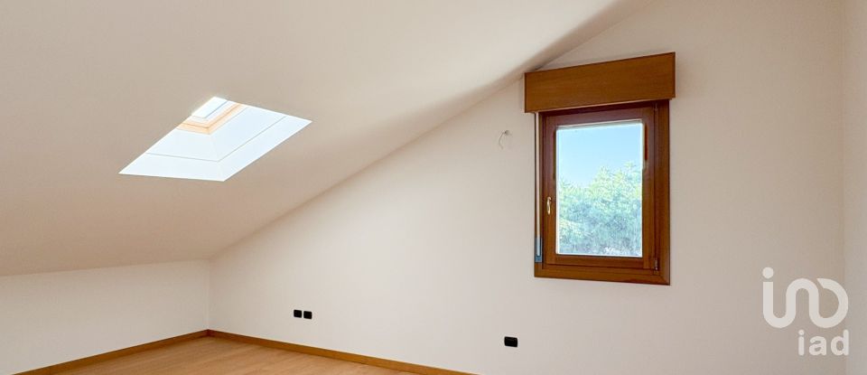 Three-room apartment of 150 m² in Padova (35132)