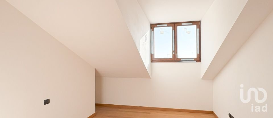 Three-room apartment of 150 m² in Padova (35132)