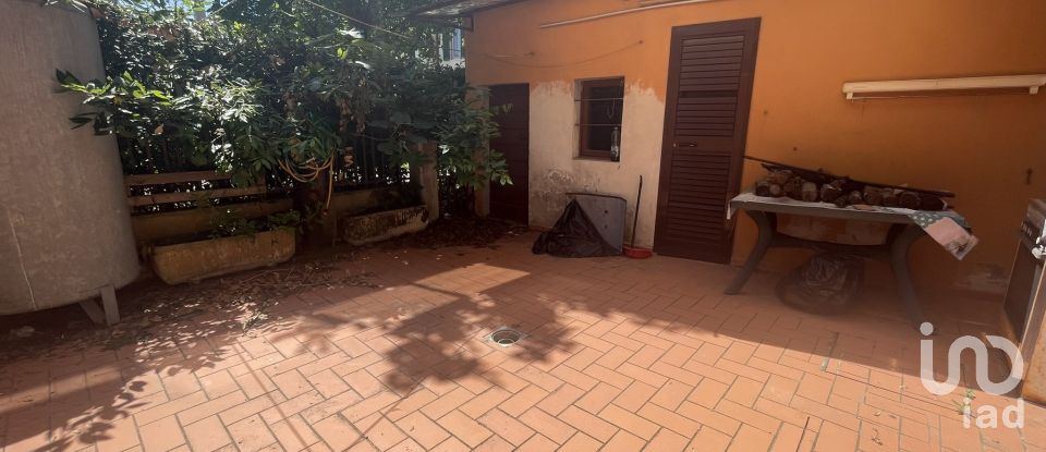 Casa indipendente / Villa 11 locali di 235 m² in Prato (59100)