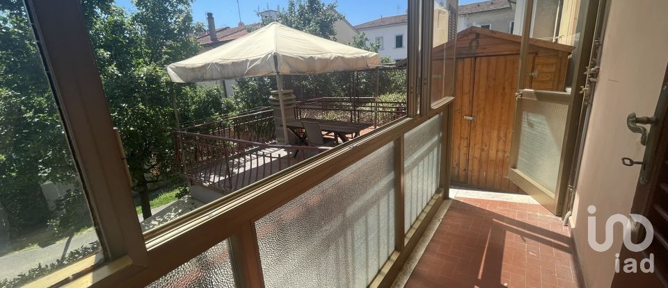 Casa indipendente / Villa 11 locali di 235 m² in Prato (59100)