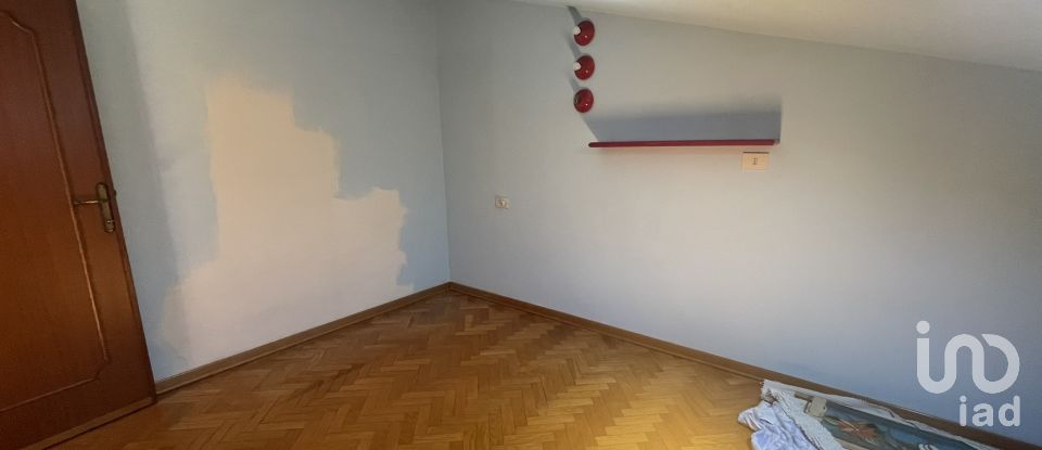 Casa indipendente / Villa 11 locali di 235 m² in Prato (59100)