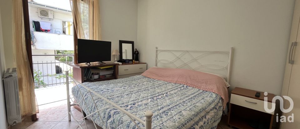 Apartment 6 rooms of 119 m² in - (87030)