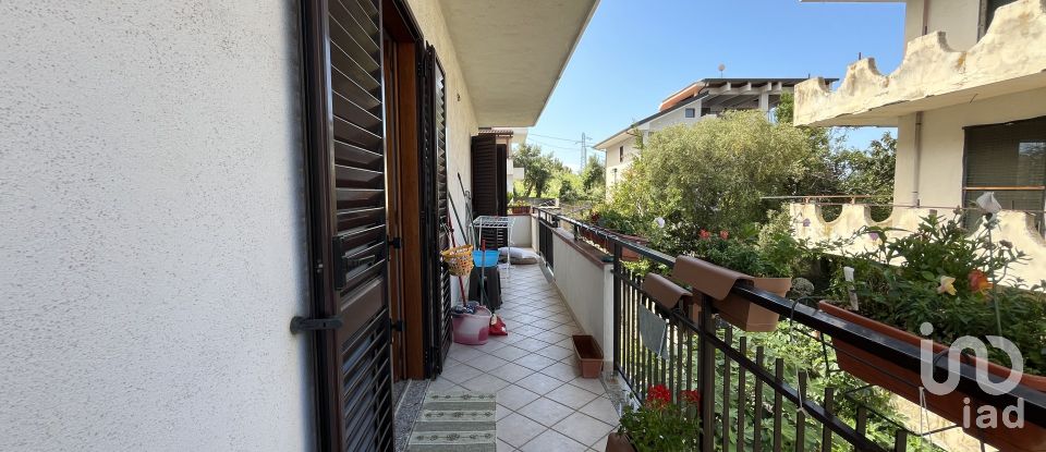 Apartment 6 rooms of 119 m² in - (87030)